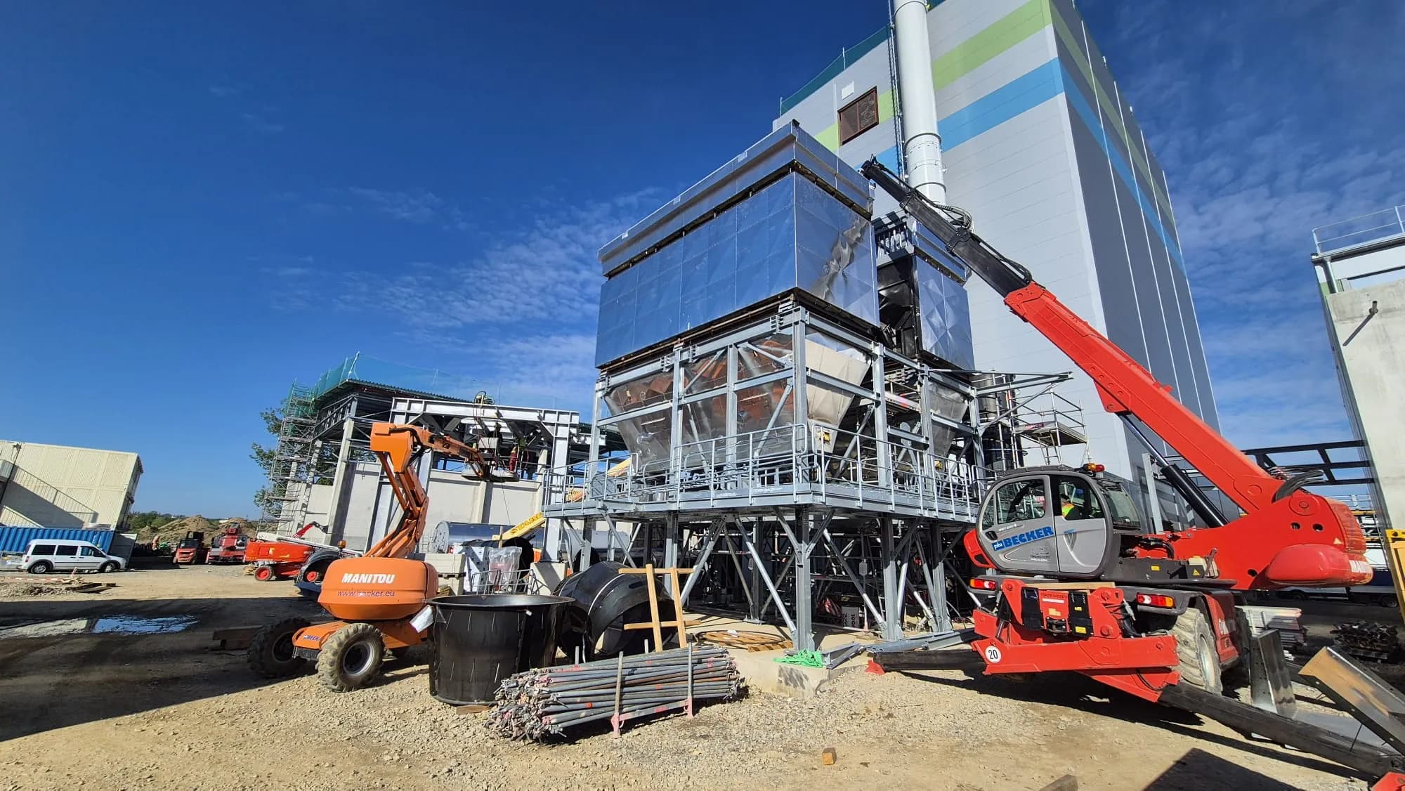 Cantiere dell’impianto caldaie a vapore a biomassa di Elsteraue con filtro a maniche